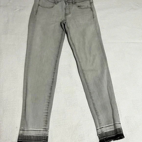 American eagle - Picture 1 of 11